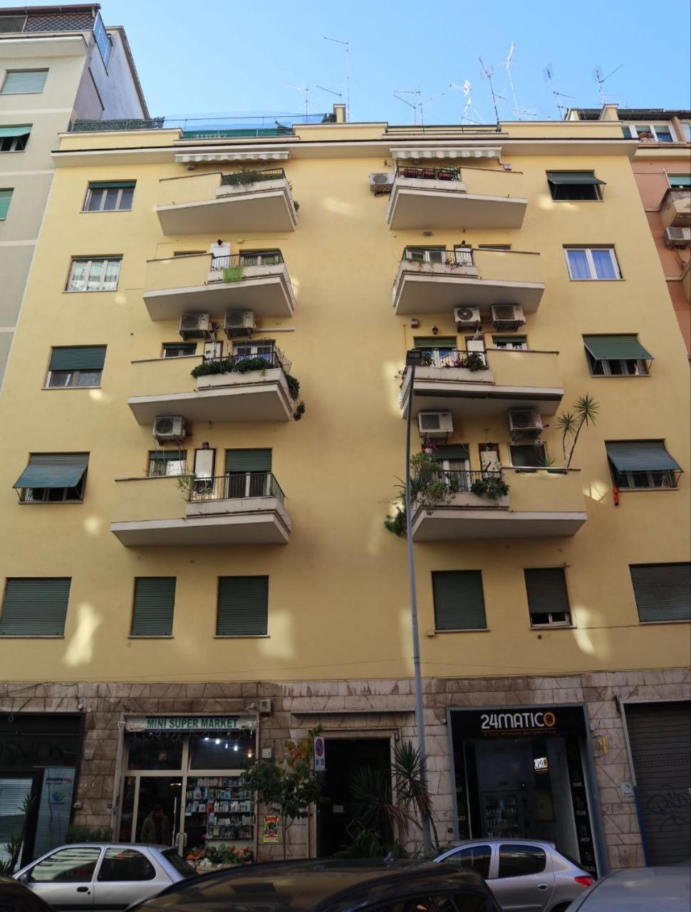 Sara'S Home - Modern Apartment Near Metro, Perfect For Families And Groups In Рим Екстериор снимка