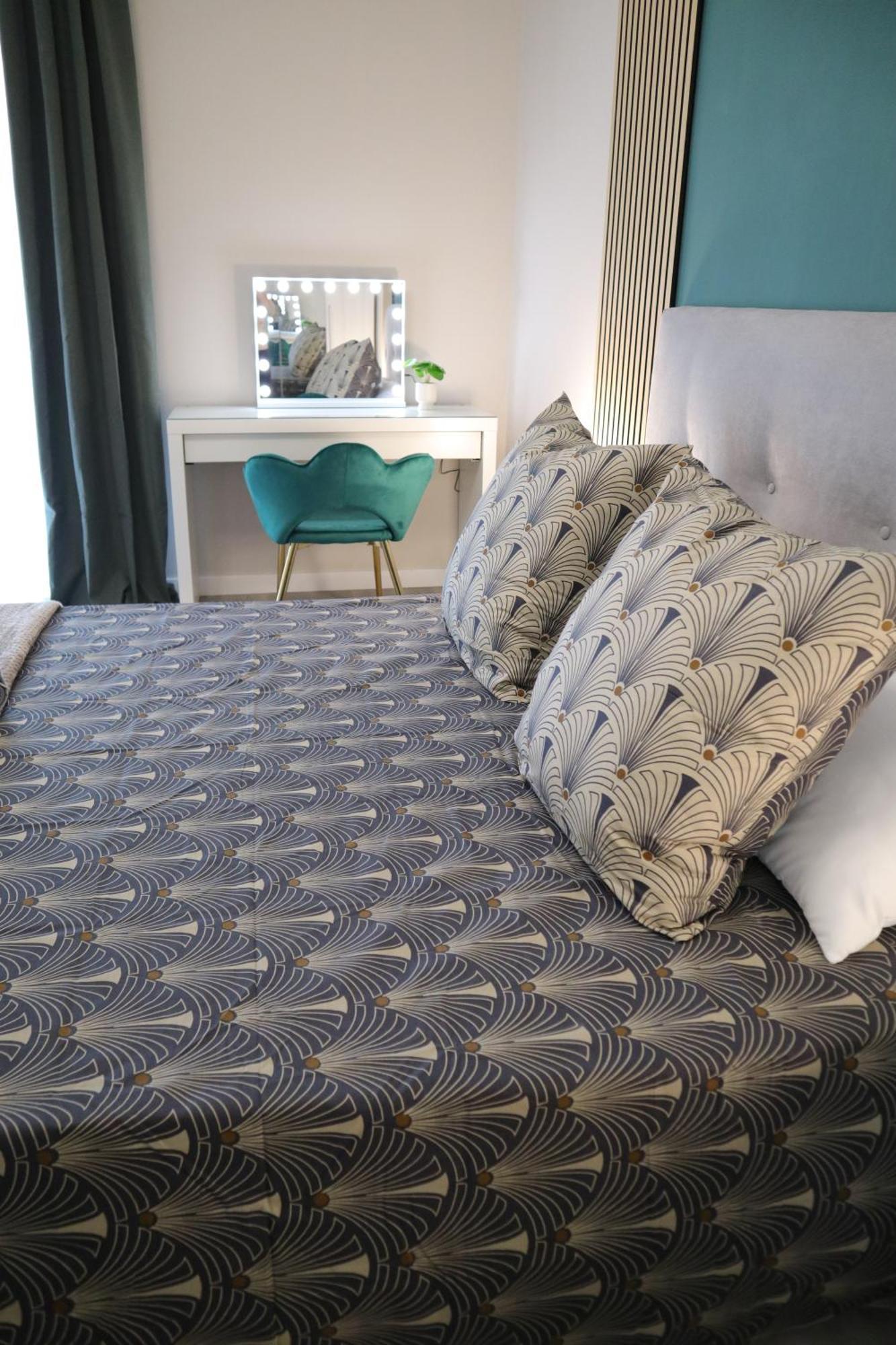 Sara'S Home - Modern Apartment Near Metro, Perfect For Families And Groups In Рим Екстериор снимка