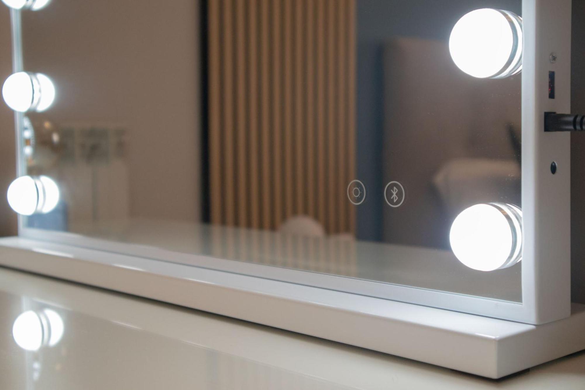 Sara'S Home - Modern Apartment Near Metro, Perfect For Families And Groups In Рим Екстериор снимка