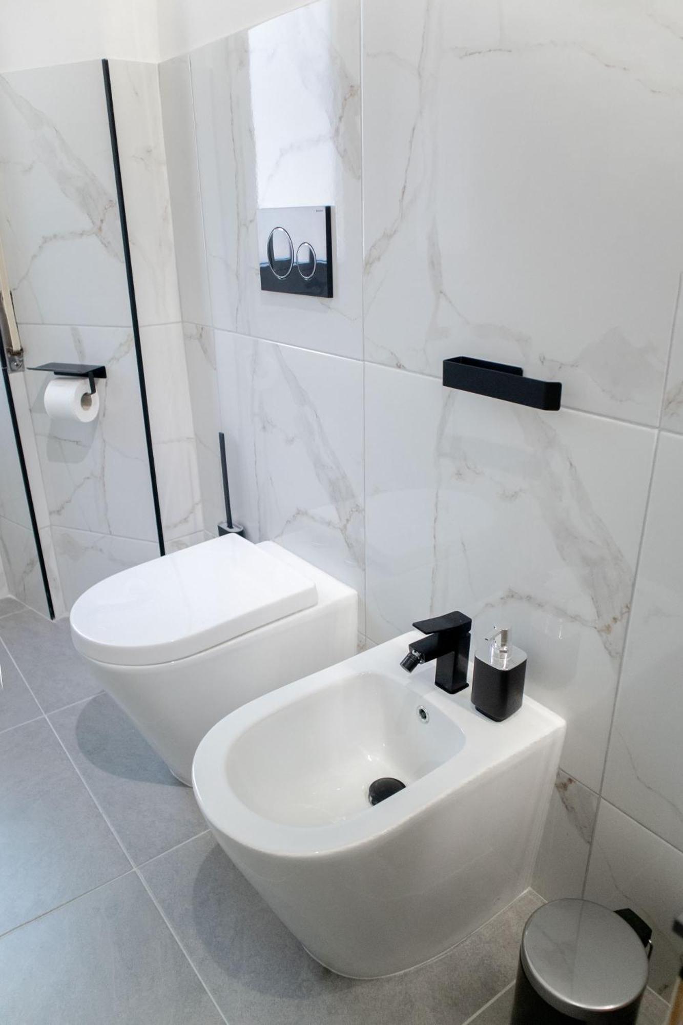 Sara'S Home - Modern Apartment Near Metro, Perfect For Families And Groups In Рим Екстериор снимка