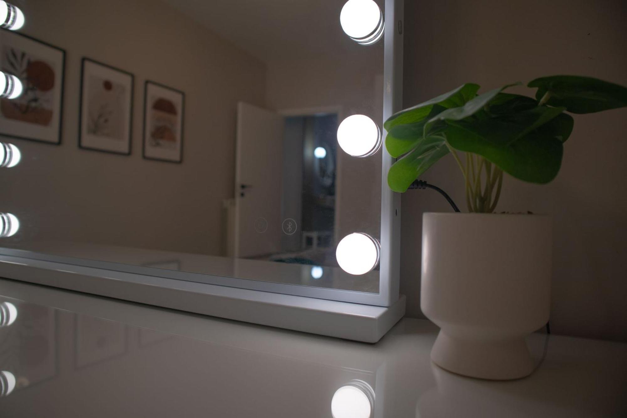 Sara'S Home - Modern Apartment Near Metro, Perfect For Families And Groups In Рим Екстериор снимка