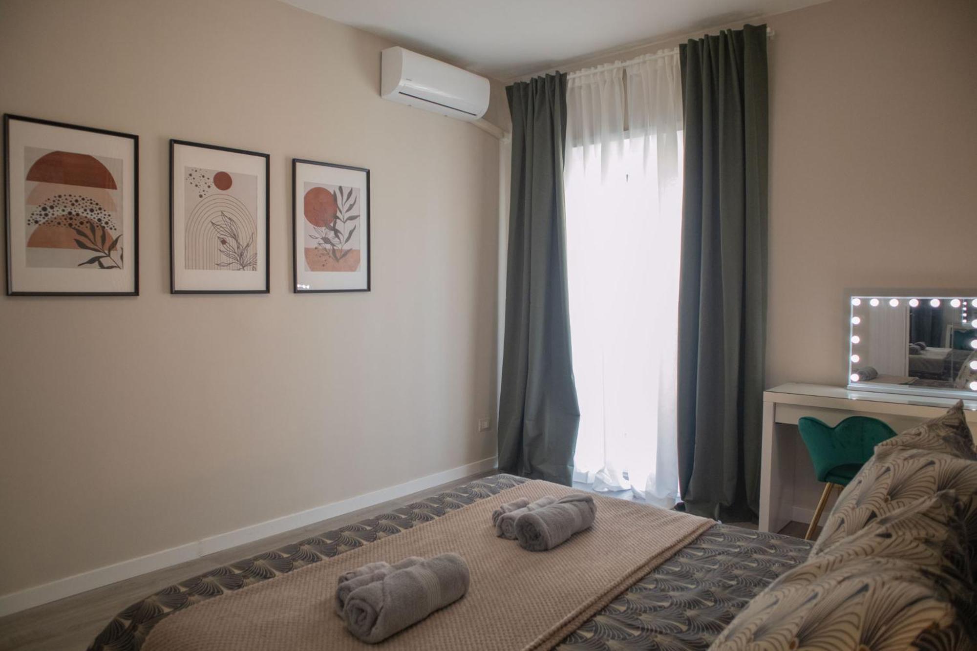 Sara'S Home - Modern Apartment Near Metro, Perfect For Families And Groups In Рим Екстериор снимка