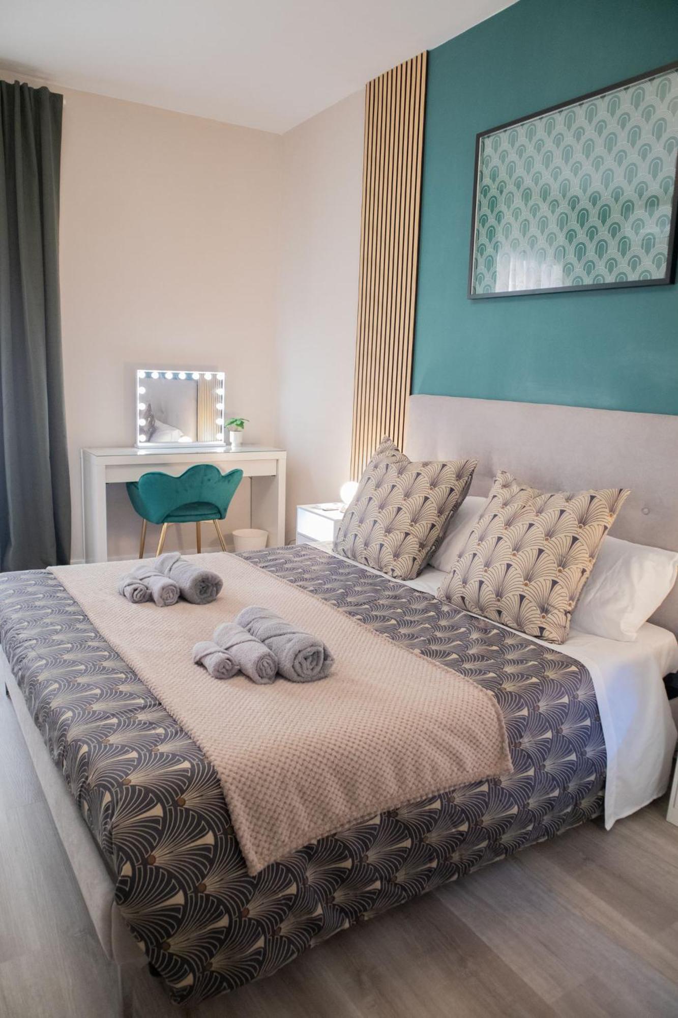 Sara'S Home - Modern Apartment Near Metro, Perfect For Families And Groups In Рим Екстериор снимка